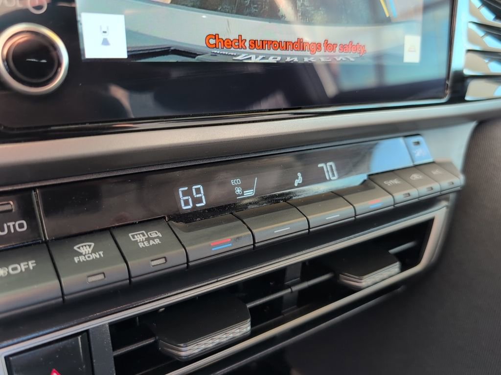 Used 2025 Toyota Camry LE FWD image 24