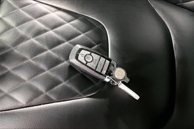Used 2023 Ford Edge Titanium w/ Cargo Accessory Package AWD/4WD image 30