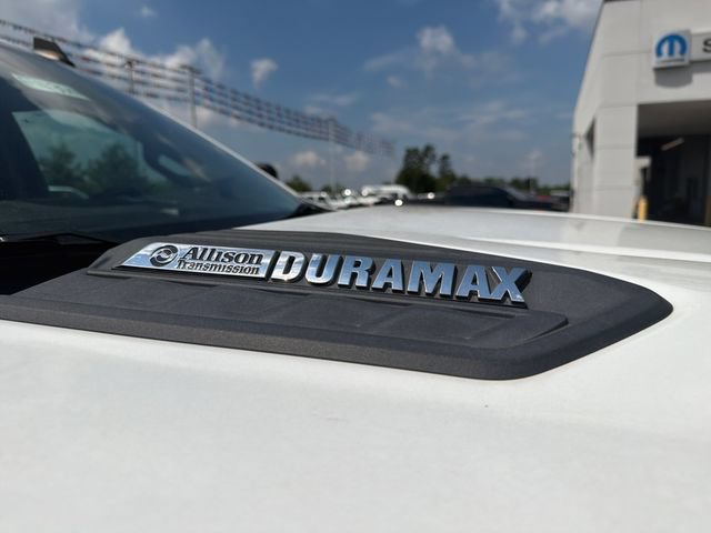 Used 2023 Chevrolet Silverado 2500 LT w/ Convenience Package AWD/4WD image 4