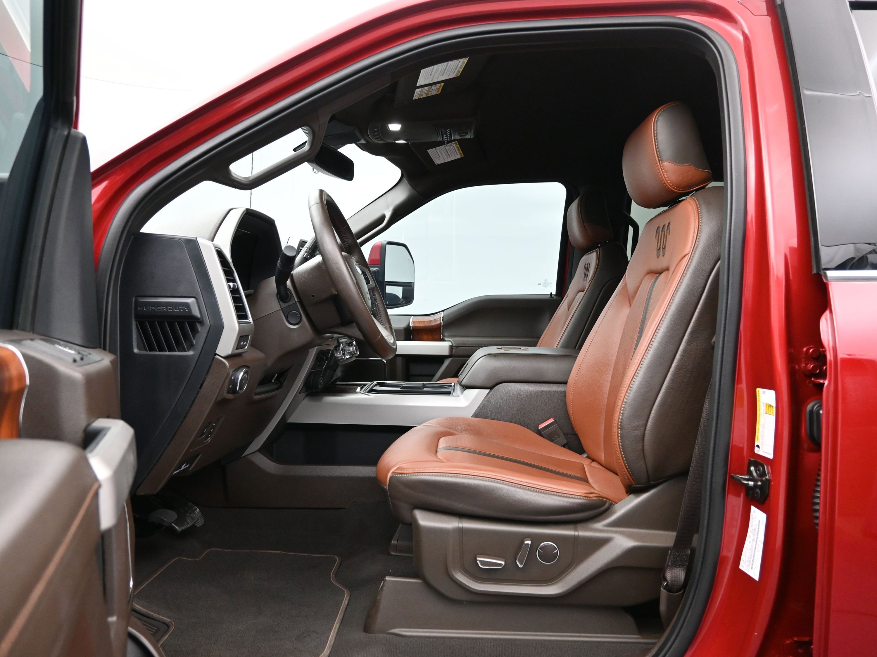 Used 2022 Ford F250 King Ranch w/ FX4 Off-Road Package AWD/4WD image 9
