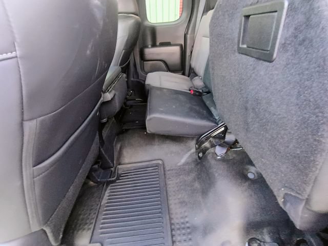 Used 2018 Nissan Titan S w/ S Utility Package RWD image 46