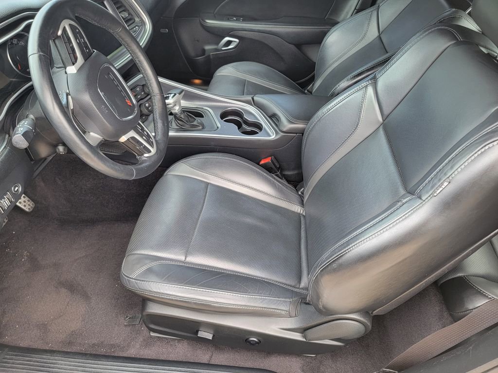 Used 2017 Dodge Challenger SXT Plus image 10