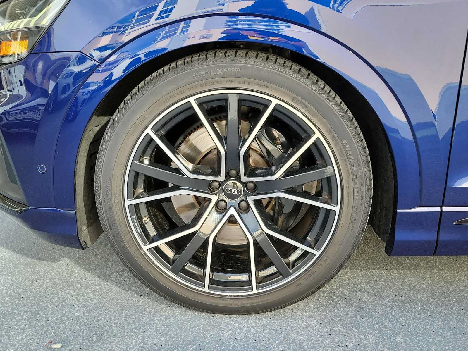 Certified 2023 Audi SQ8 Premium Plus w/ Executive Package AWD/4WD image 12