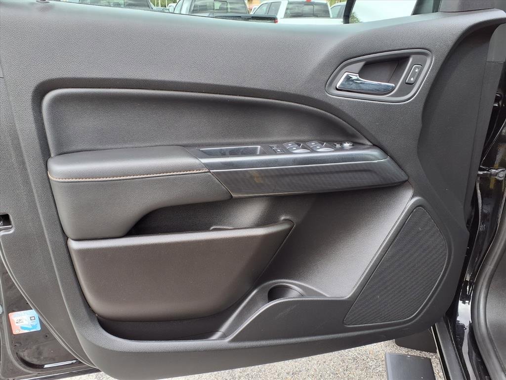 Used 2021 GMC Canyon AT4 image 25