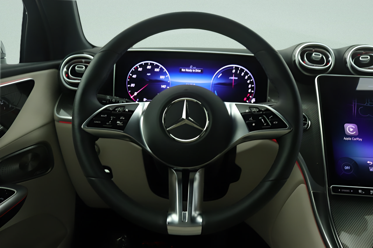 Certified 2025 Mercedes-Benz GLC 350e 4MATIC image 8