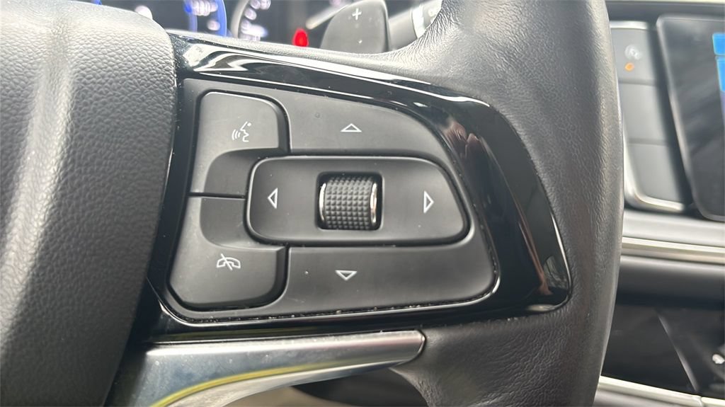 Used 2023 Buick Enclave Avenir FWD image 31