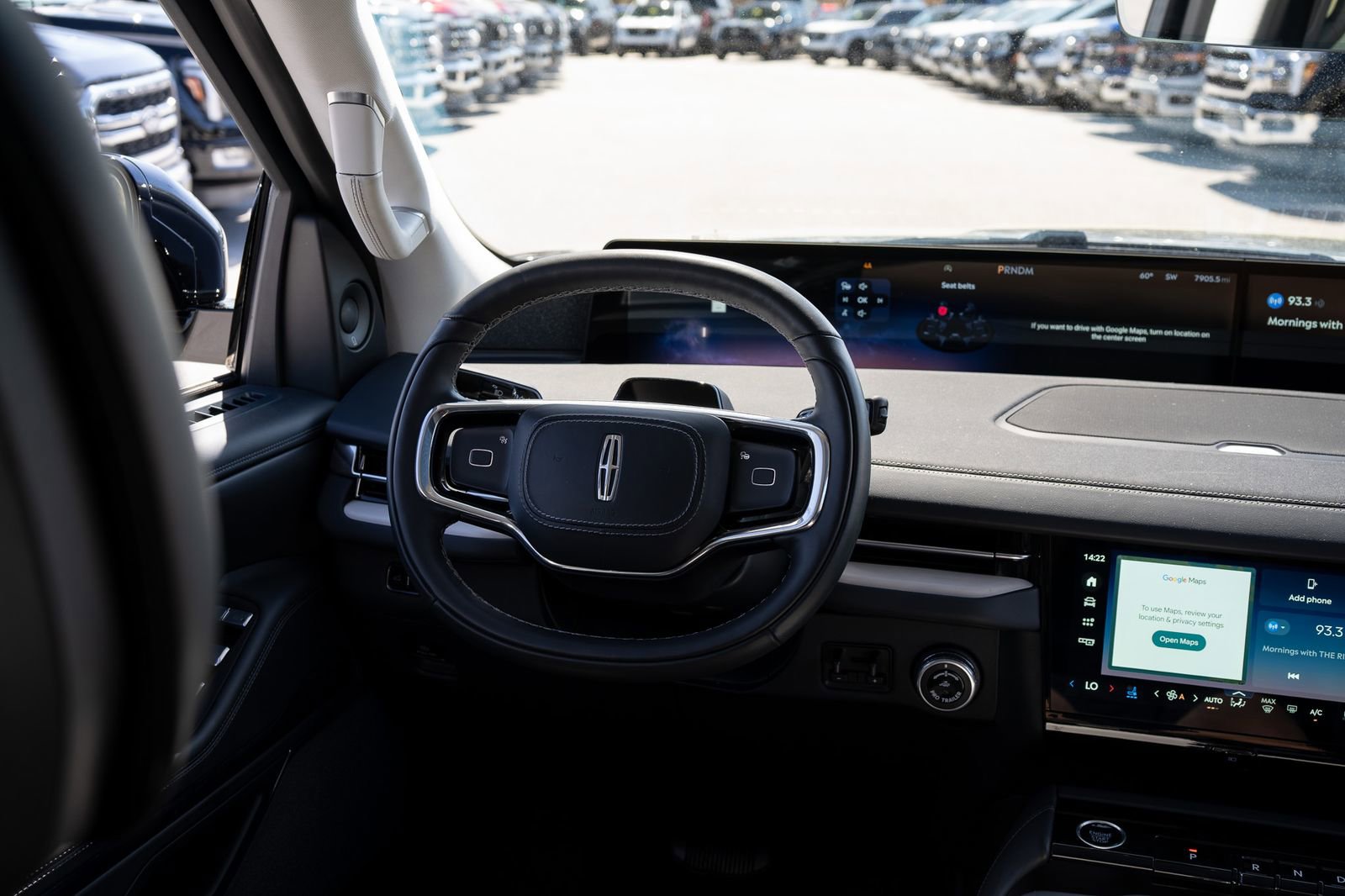 Used 2025 Lincoln Navigator L Reserve image 38