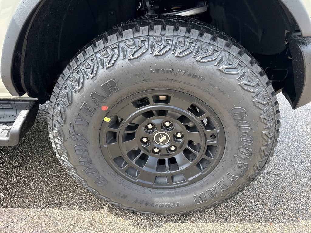 New 2026 Ford Bronco Outer Banks w/ Sasquatch Package AWD/4WD image 11