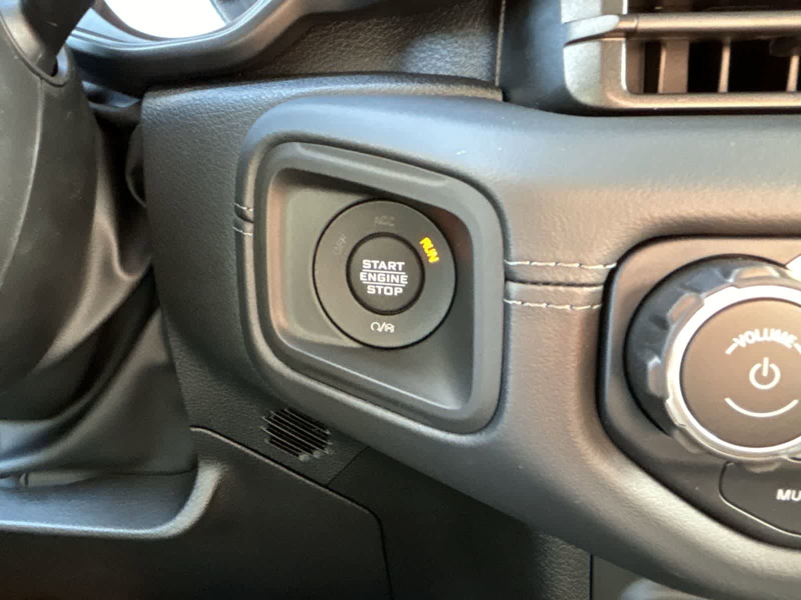 New 2026 Jeep Wrangler Unlimited Rubicon AWD/4WD image 17