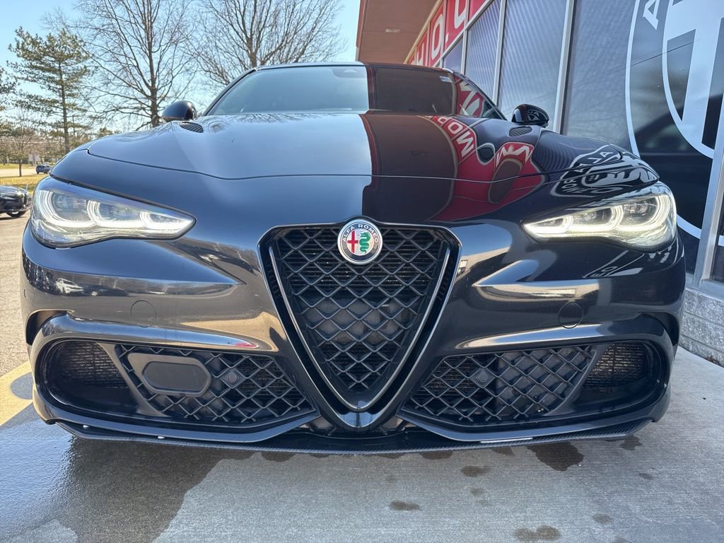 Used 2024 Alfa Romeo Giulia Quadrifoglio w/ Active Assist Plus Package image 7