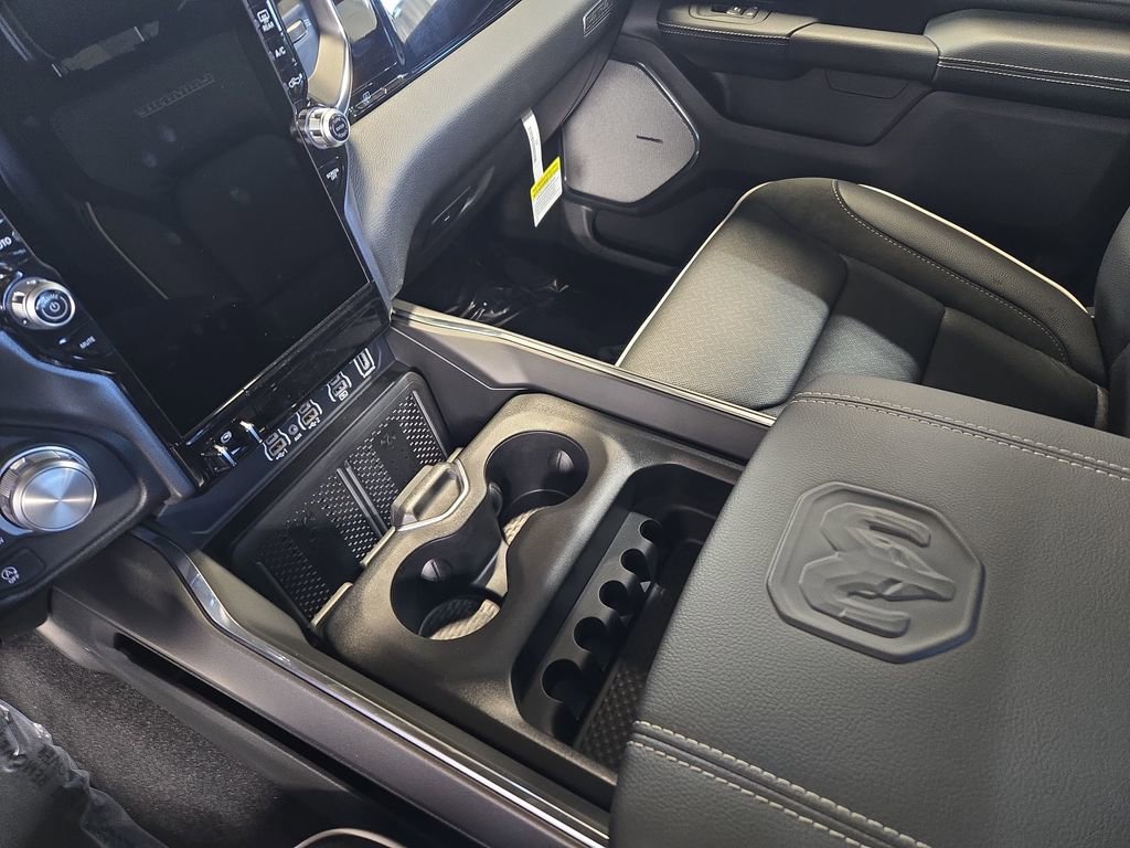 New 2026 RAM 1500 Laramie AWD/4WD image 24
