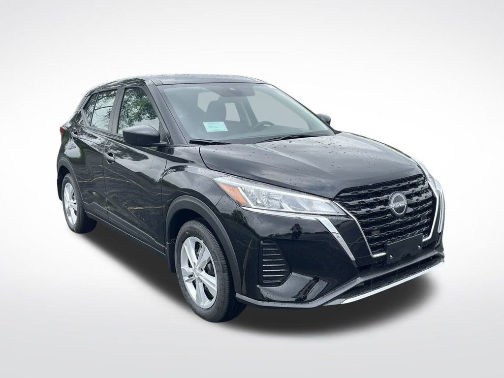 New 2025 Nissan Kicks Play S image 7