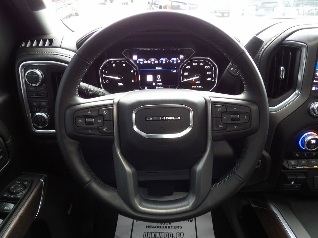 Used 2023 GMC Sierra 3500 Denali w/ Denali Ultimate Package AWD/4WD image 21