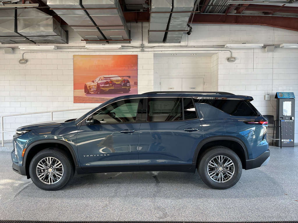 New 2026 Chevrolet Traverse LT FWD image 5