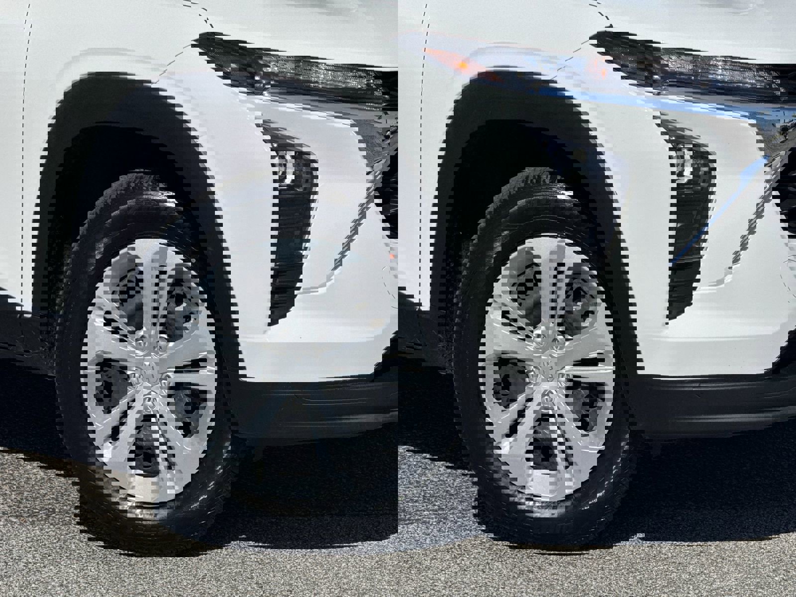 Used 2024 Chevrolet Trax LS image 13