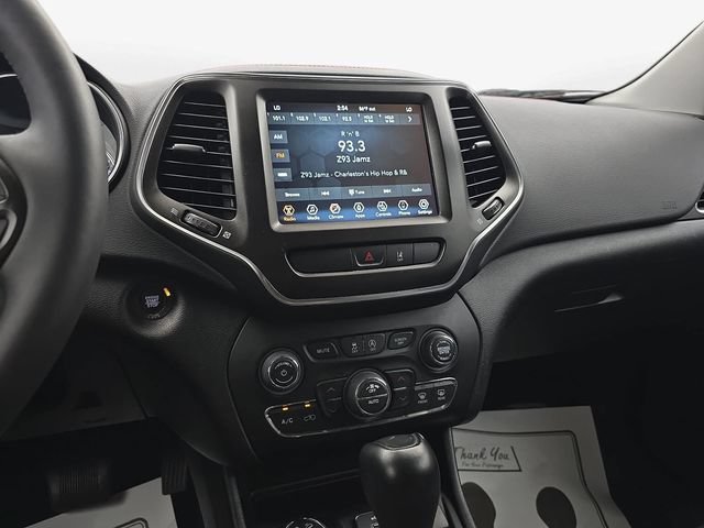 Used 2022 Jeep Cherokee Trailhawk w/ Comfort/Convenience Group AWD/4WD image 20