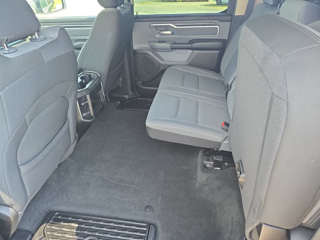 Used 2020 RAM 1500 Big Horn AWD/4WD image 34