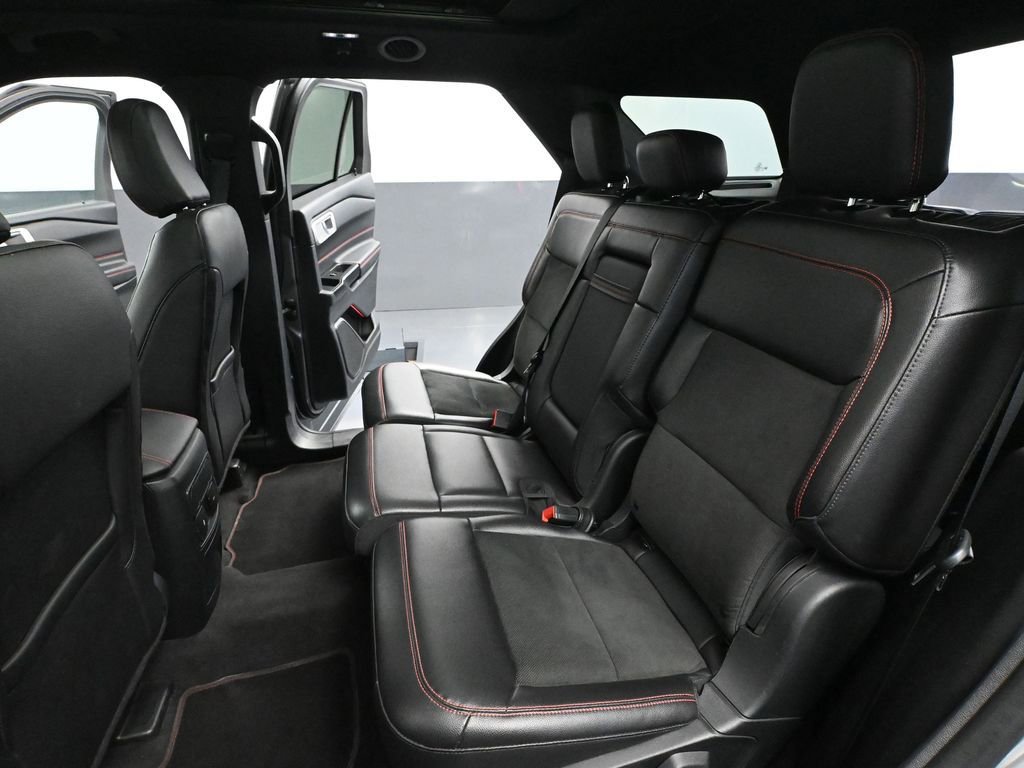 Used 2022 Ford Explorer ST-Line w/ Class IV Trailer Tow Package image 41