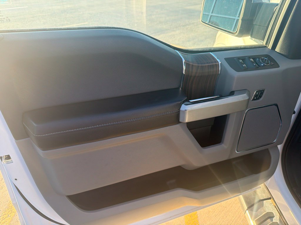 Used 2016 Ford F150 Lariat AWD/4WD image 10