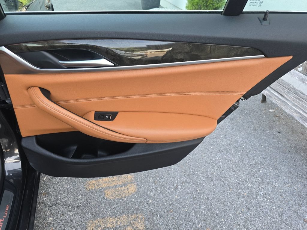 Used 2017 BMW 530i xDrive AWD/4WD image 17
