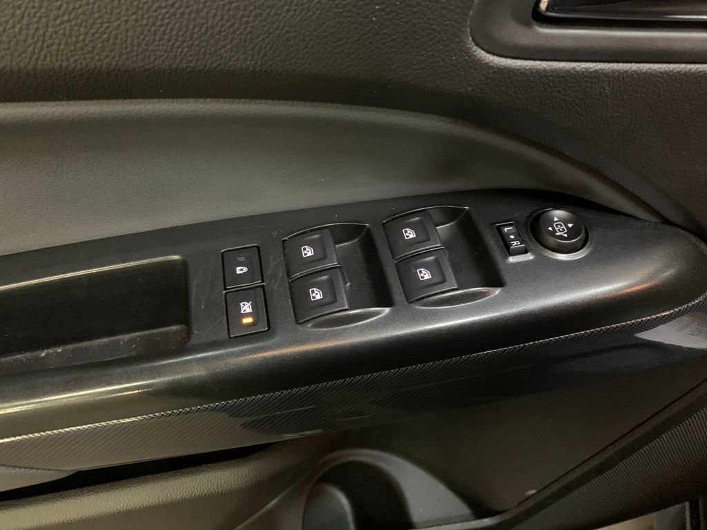 Used 2018 Chevrolet Colorado Z71 w/ Centennial Edition image 13