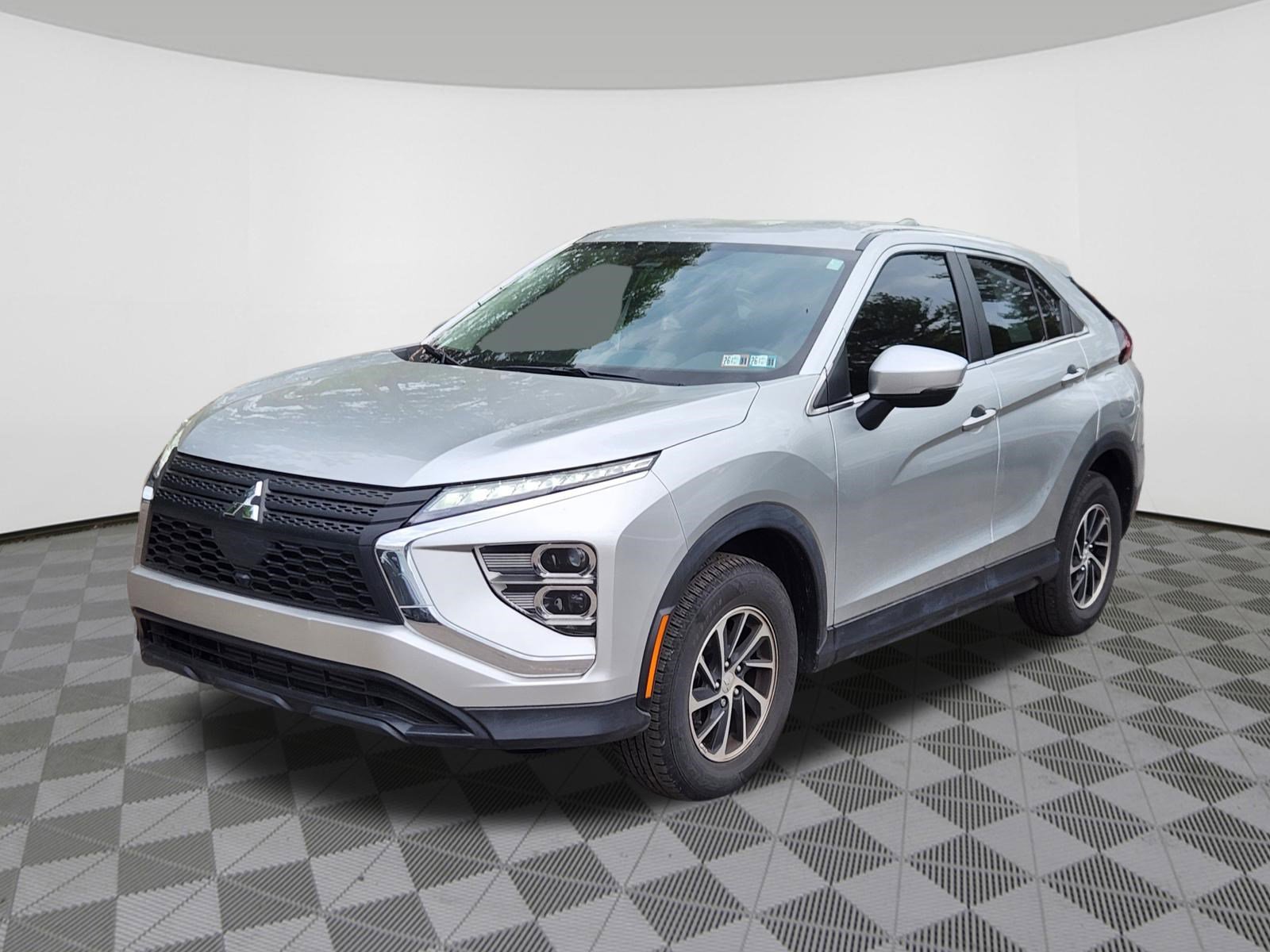 Used 2024 Mitsubishi Eclipse Cross ES AWD/4WD image 2