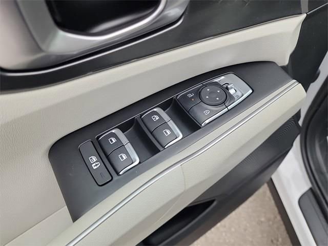 New 2026 Kia Sorento S w/ S Panoramic Sunroof Package image 11