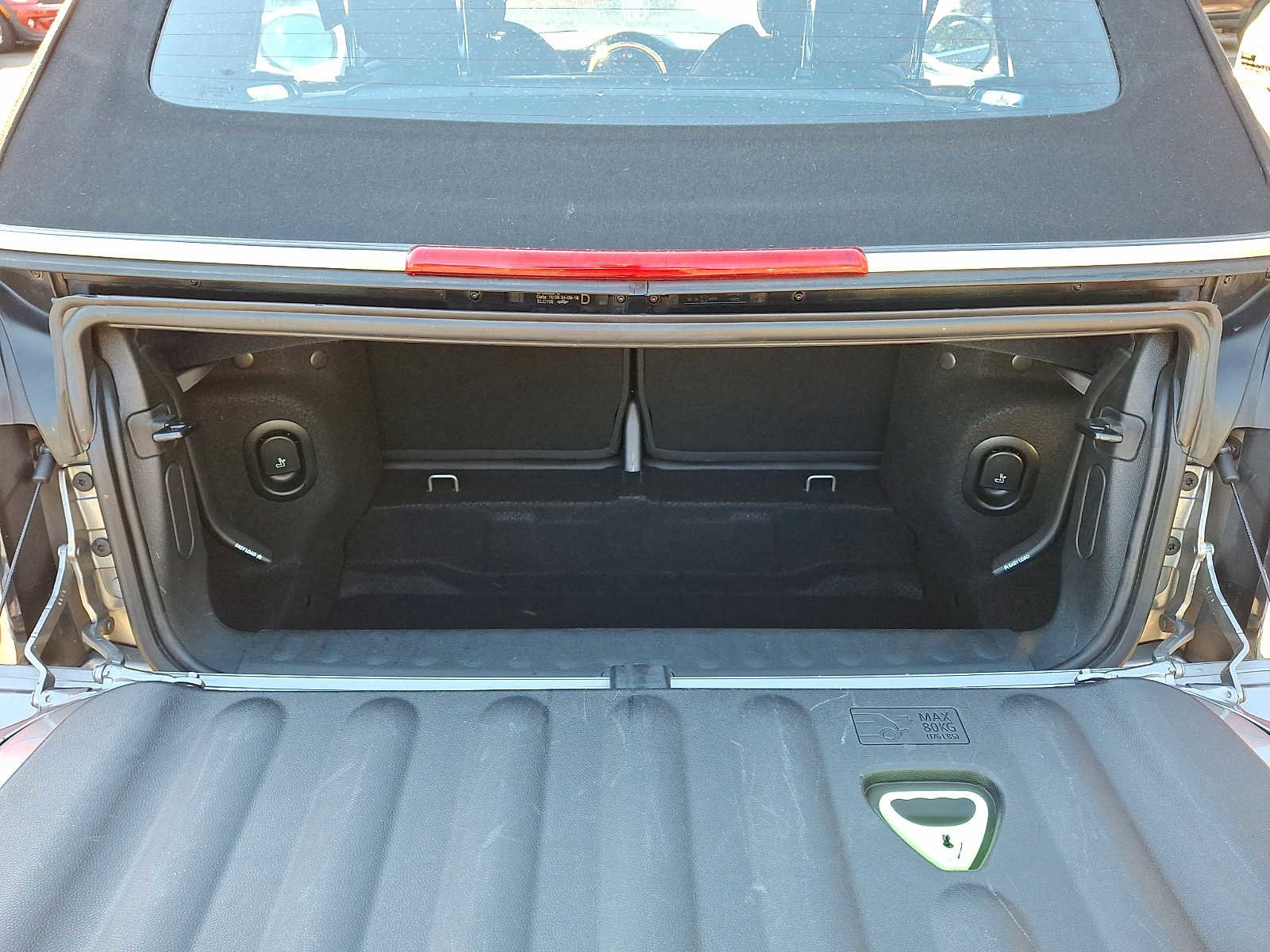 Used 2019 MINI Cooper S w/ Signature Upholstery Package image 24