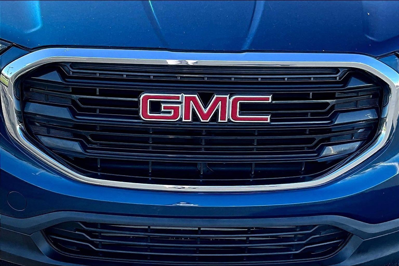 Used 2021 GMC Terrain SLE w/ Driver Convenience Package image 35