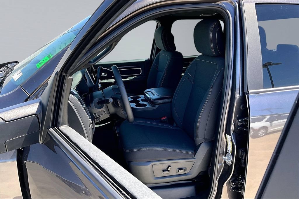 Used 2026 RAM 2500 Big Horn AWD/4WD image 3