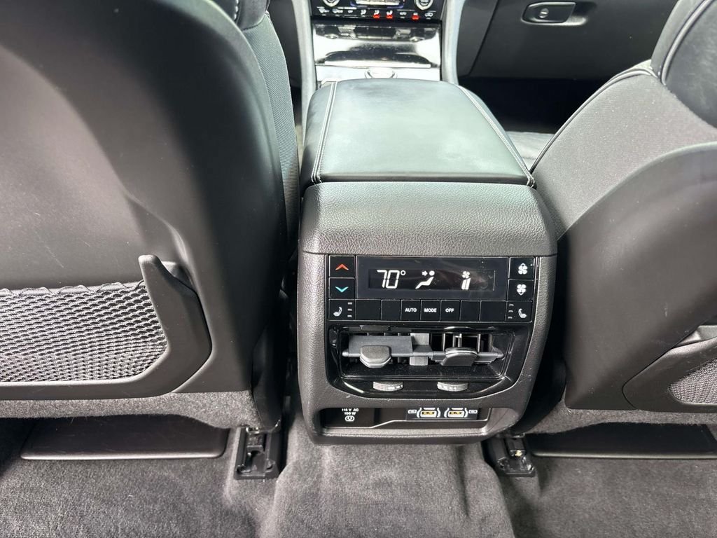 Used 2022 Jeep Grand Cherokee L Overland AWD/4WD image 12