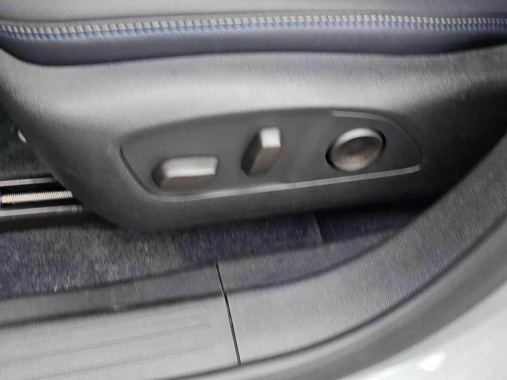 Used 2026 Chevrolet Equinox EV LT AWD/4WD image 22