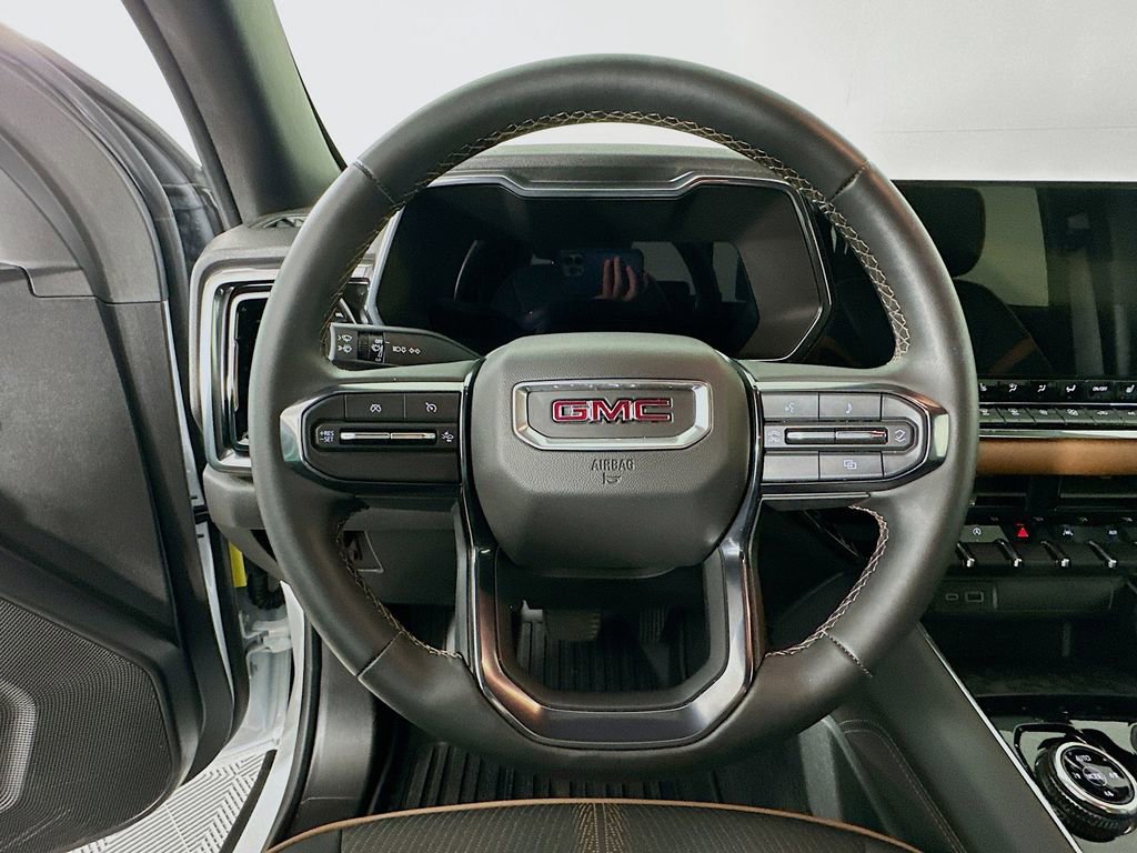 Used 2025 GMC Canyon AT4 AWD/4WD image 16
