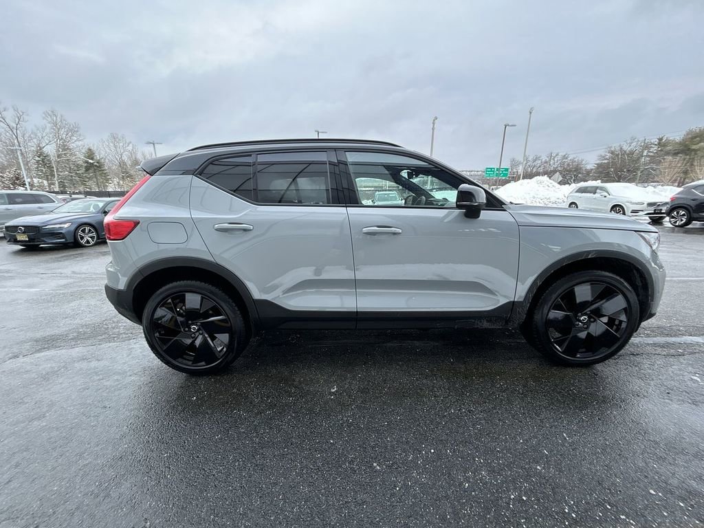 New 2026 Volvo XC40 B5 Ultra AWD/4WD image 9