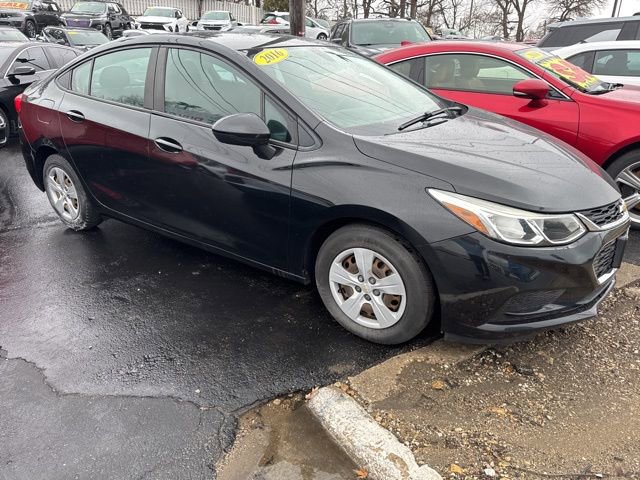 Used 2016 Chevrolet Cruze LS image 2