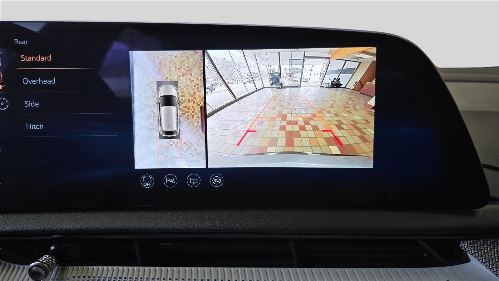 Used 2025 Cadillac Optiq Sport 2 w/ LPO, Floor Liner Package image 23