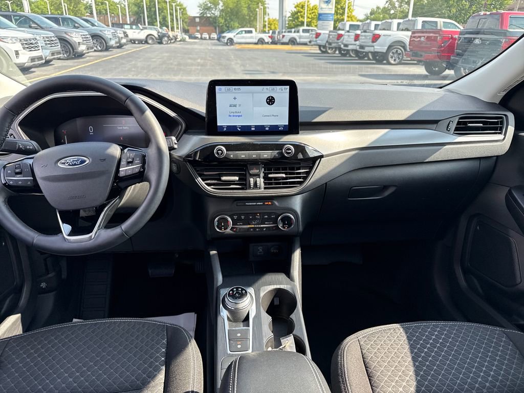 Used 2023 Ford Escape Active w/ Cold Weather Package image 16