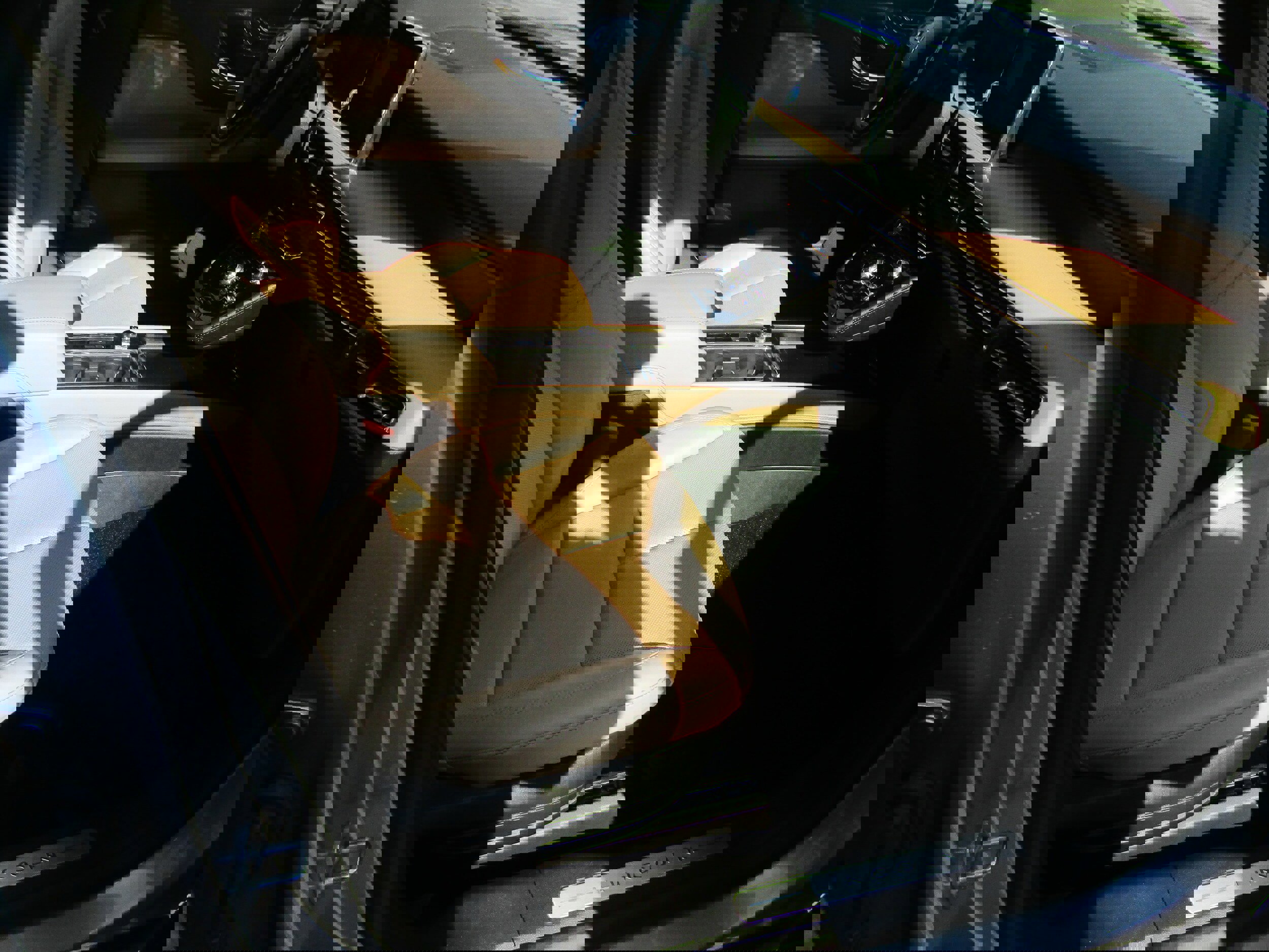 Used 2022 Lincoln Corsair Reserve w/ Equipment Group 201A image 19