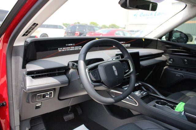 New 2026 Lincoln Nautilus Reserve w/ Jet Appearance Package AWD/4WD image 2