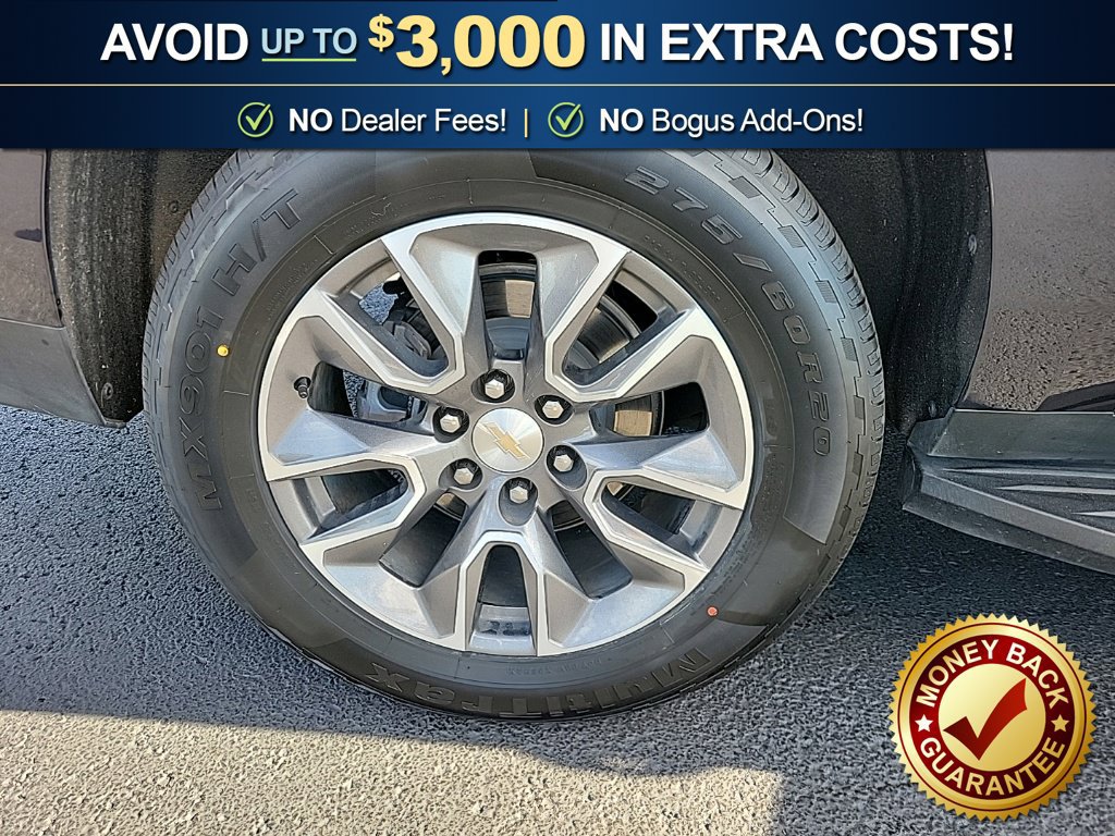 Used 2024 Chevrolet Suburban LT w/ LT Signature Plus Package RWD image 11