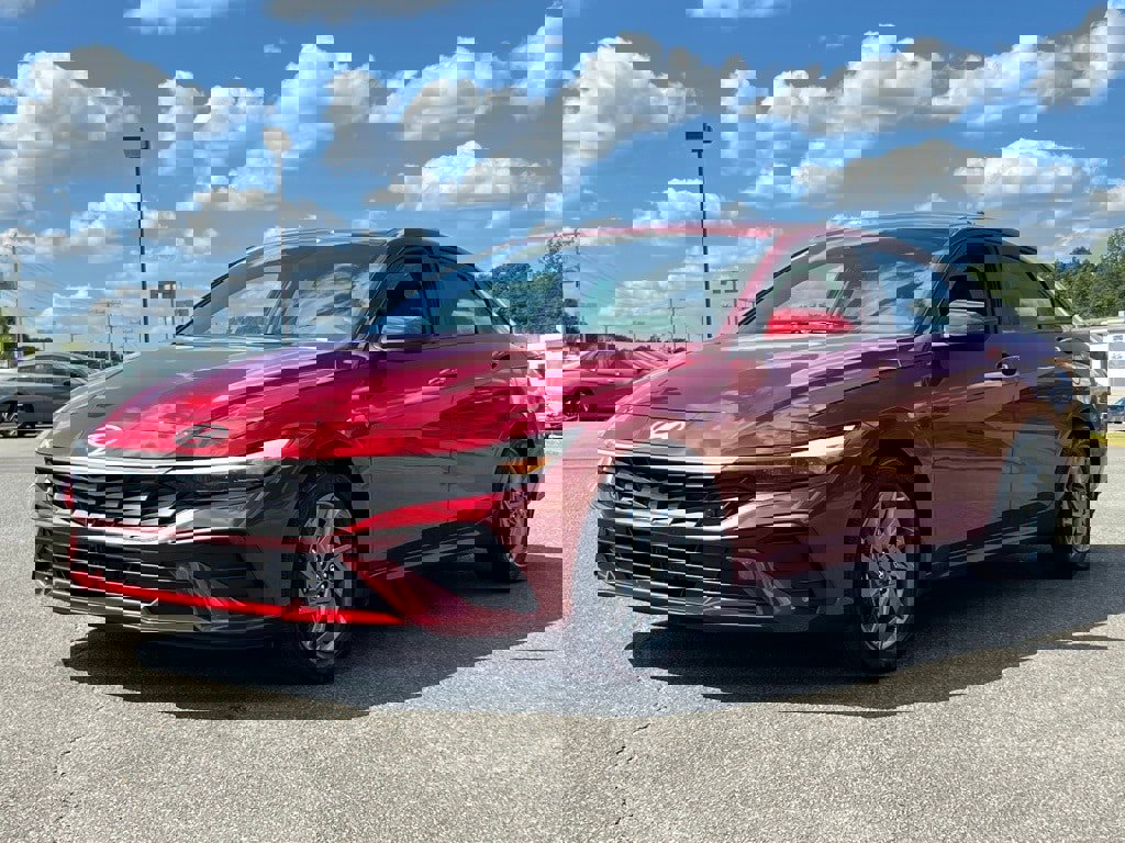 Certified 2024 Hyundai Elantra Blue image 3