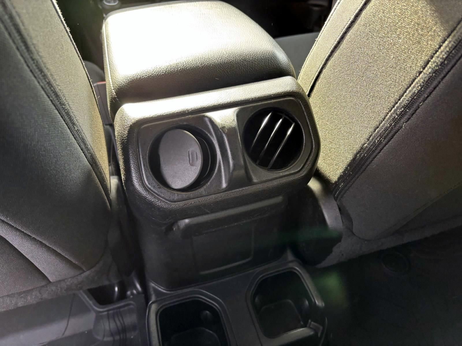 Used 2020 Jeep Wrangler Unlimited Sport image 28