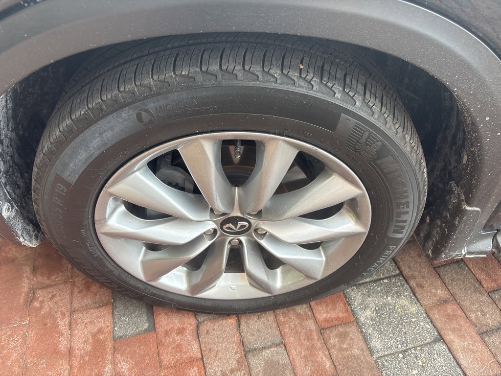 Used 2021 INFINITI QX50 Luxe image 9