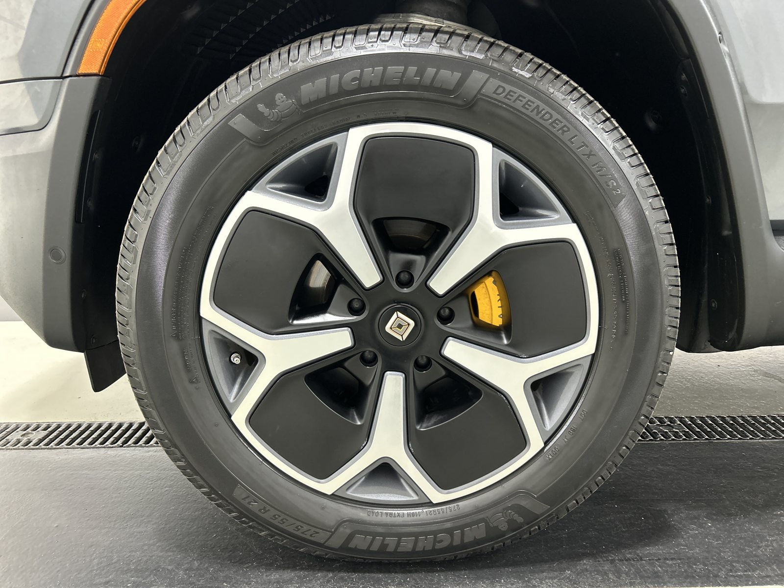 Used 2023 Rivian R1T Adventure Quad AWD/4WD image 9