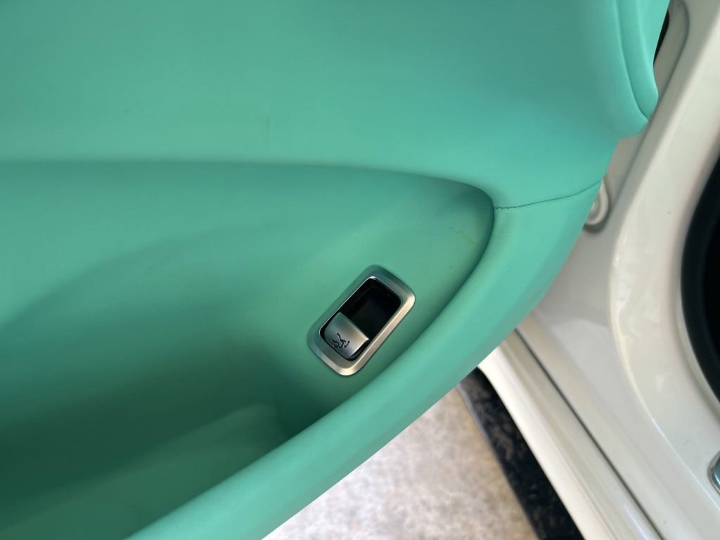 Used 2019 Mercedes-Benz S 560 Sedan w/ Premium Package image 47