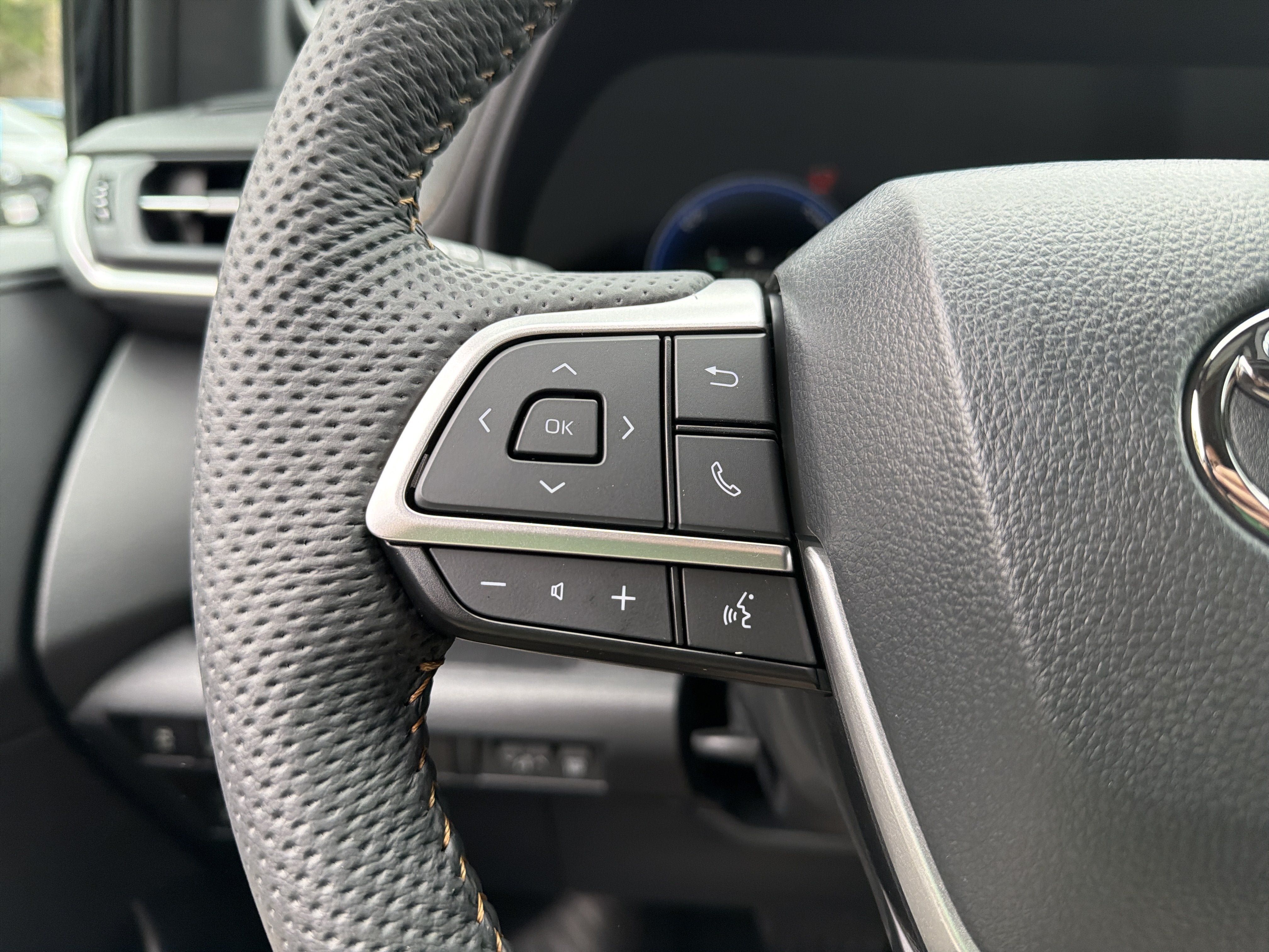New 2026 Toyota Sienna AWD image 16