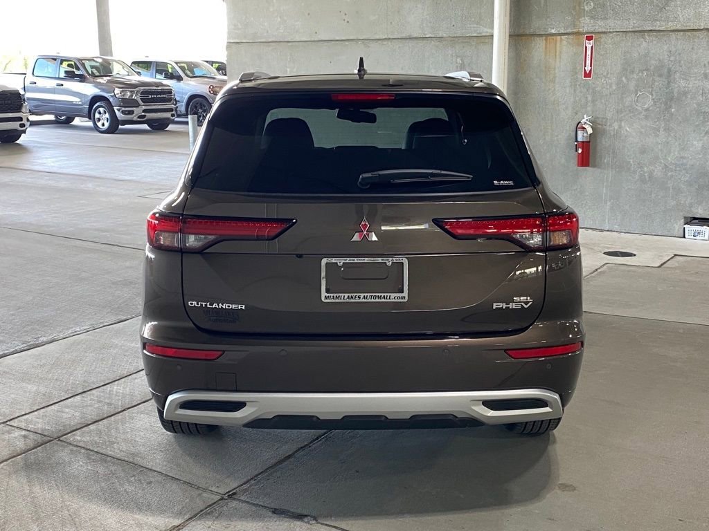 New 2023 Mitsubishi Outlander SEL image 4