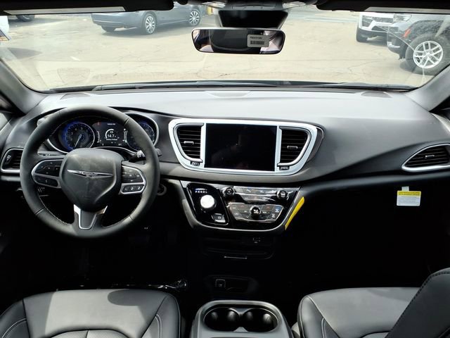 New 2026 Chrysler Voyager LX FWD image 9