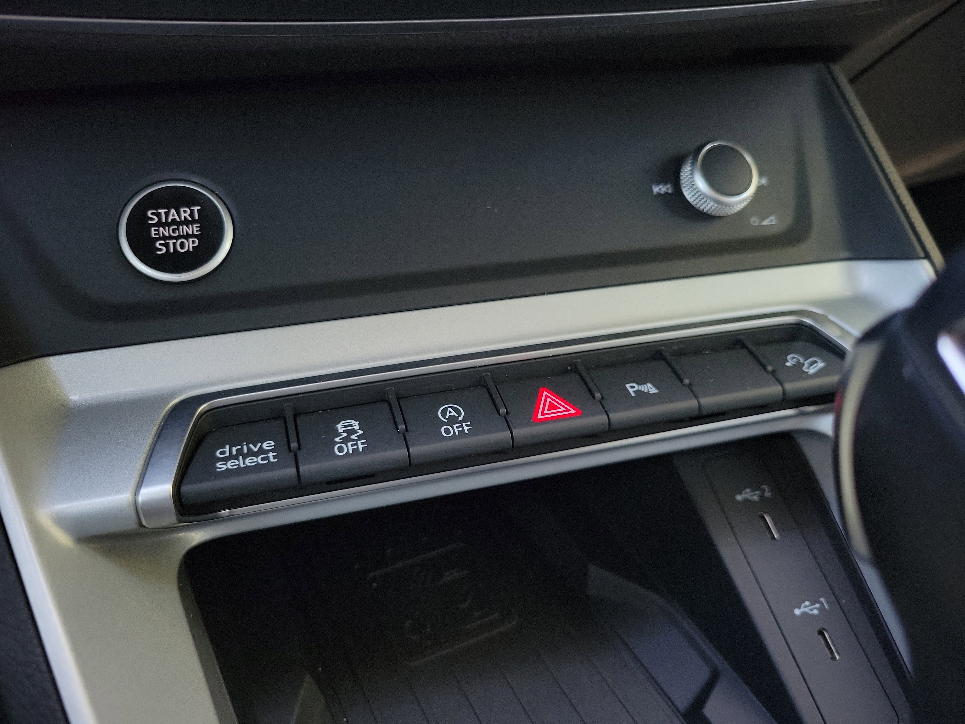 Certified 2023 Audi Q3 2.0T Premium Plus w/ Premium Plus Package image 28