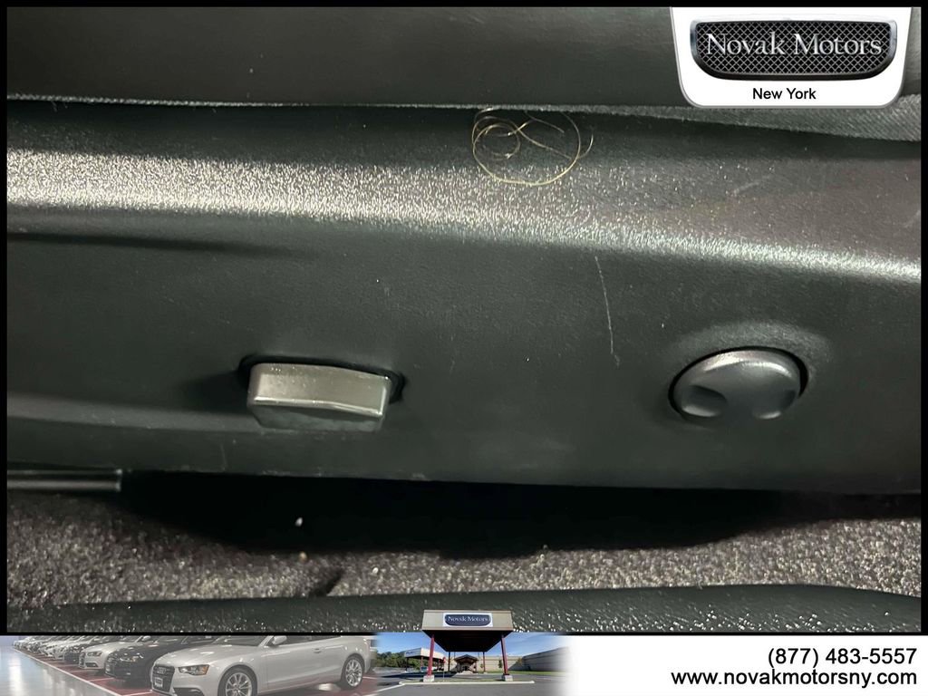 Used 2022 Dodge Challenger R/T Scat Pack w/ Plus Package RWD image 16